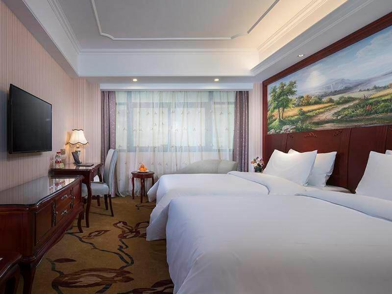 Vienna International Hotel Fenghua Zhongshan Road Exterior photo