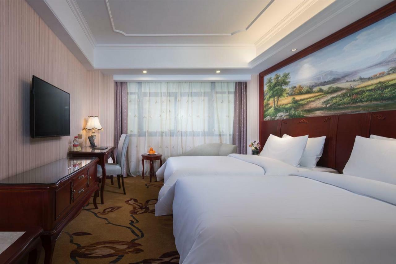 Vienna International Hotel Fenghua Zhongshan Road Exterior photo